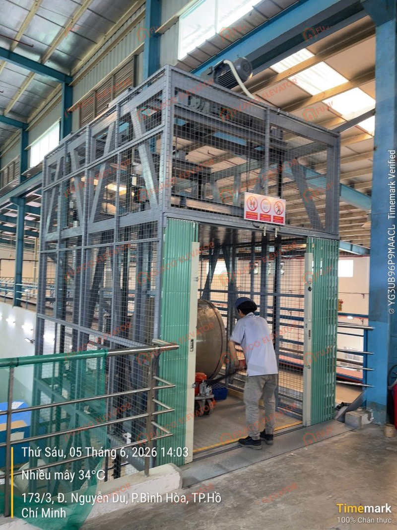 Hình Ảnh Thực Tế Dự Án Thang Máy Tải Hàng 1000kg Tại Công Ty TNHH Bao Bì C & A (KCN Việt Nam - Singapore)